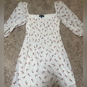 ✨NWT Francesca’s Cream Floral Flowy Dress✨